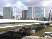 Quelques ponts célèbres de Paris : Pont Charles-de-Gaulle