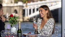 Dîner-croisière avec menu raffiné et de saison sur la Seine